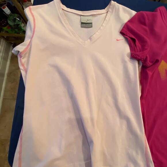 Nike T Shirt Womens Size M 3-PACK V Neck Fitted Short Sleeve - Picture 4 of 7